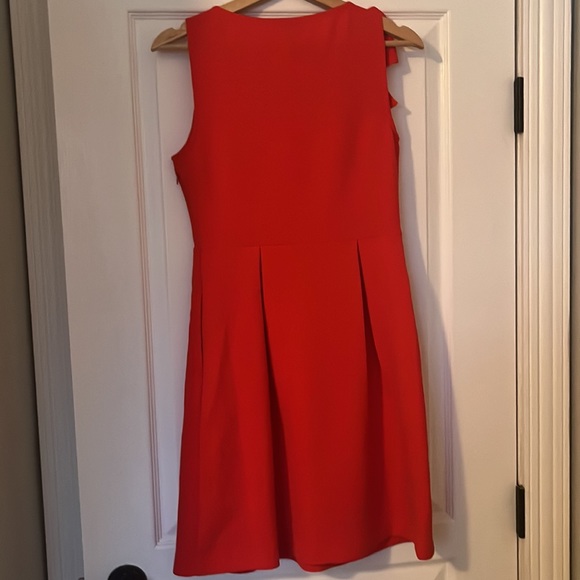 Red Bow Detail dress with pockets (perfect for Valentine’s Day!) - Picture 5 of 6